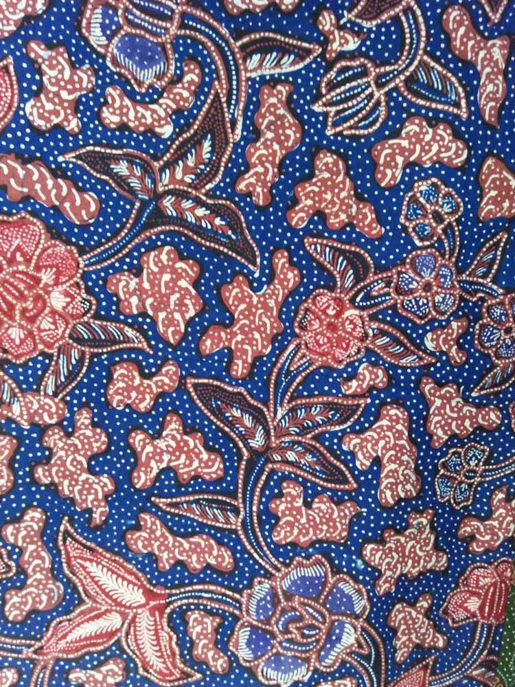motif batik bunga pekalongan