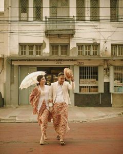 √ 30+ Model Batik Couple (MODERN, MODIS, KOMBINASI, TERBARU)