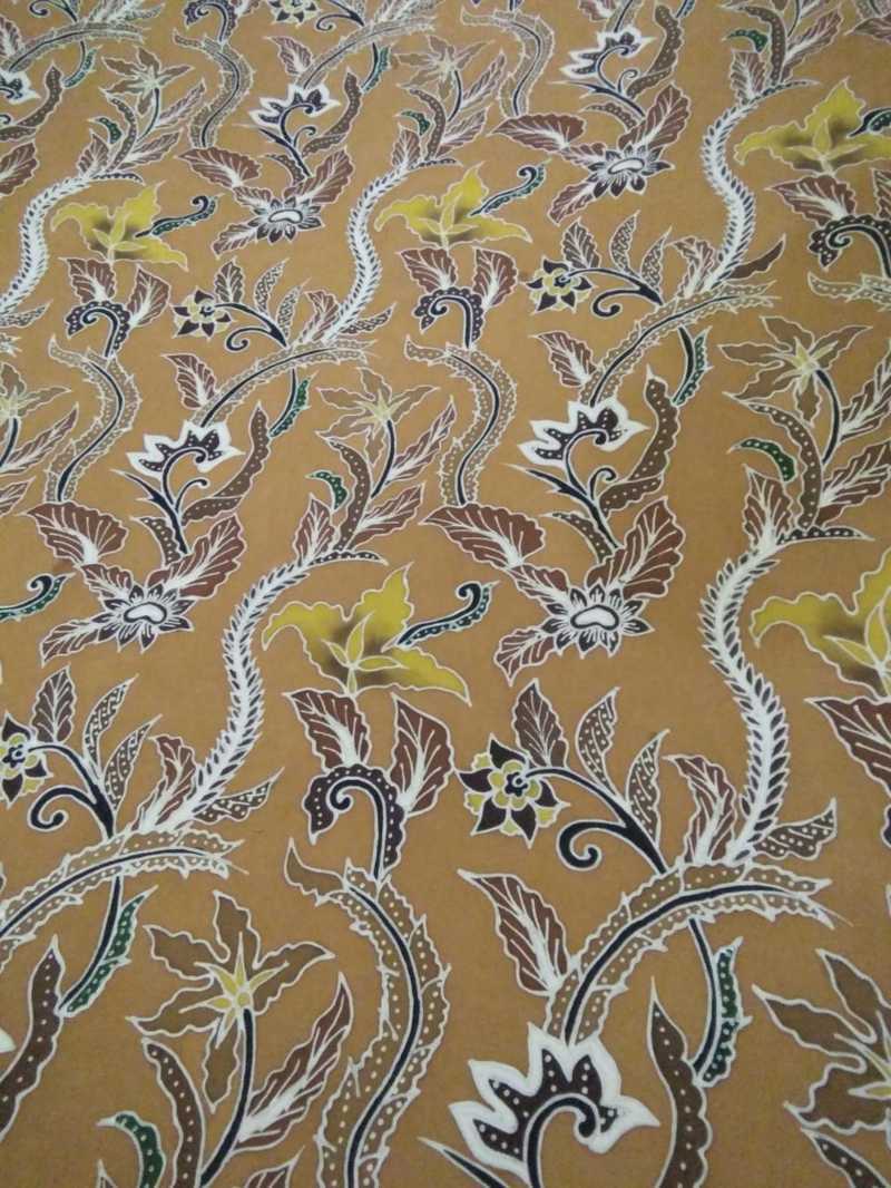 gambar motif batik bunga di kertas