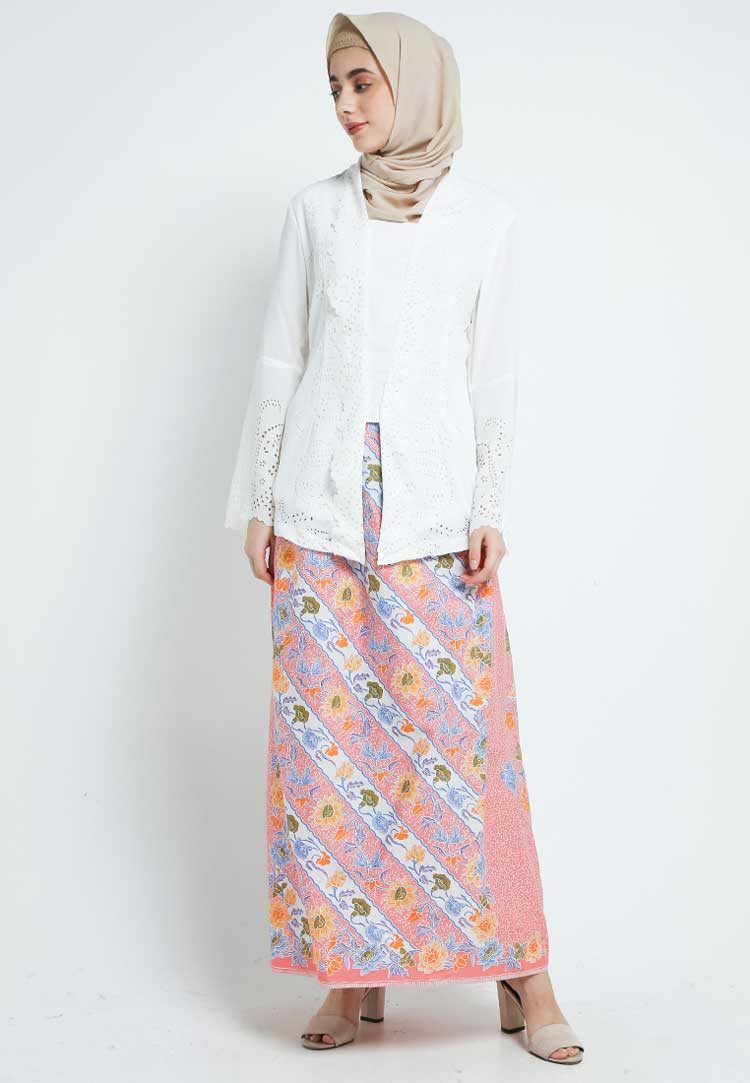 model baju batik muslim terbaru wanita