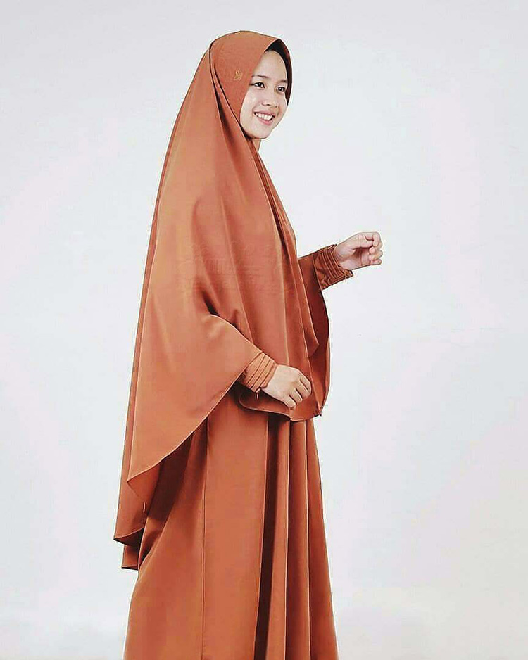 hijab alila di surabaya