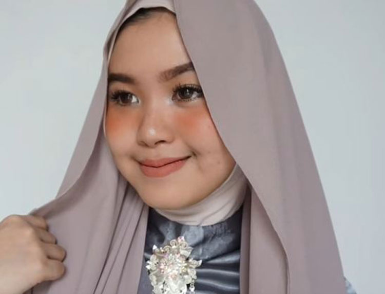 tutorial hijab untuk wisuda terbaru