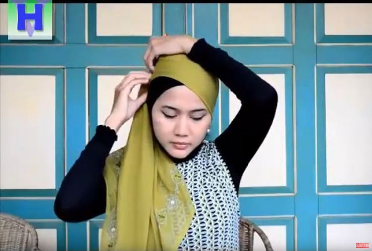 tutorial hijab simple buat wisuda