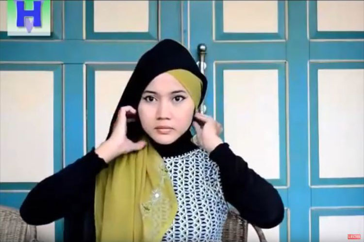 tutorial hijab wisuda muka bulat