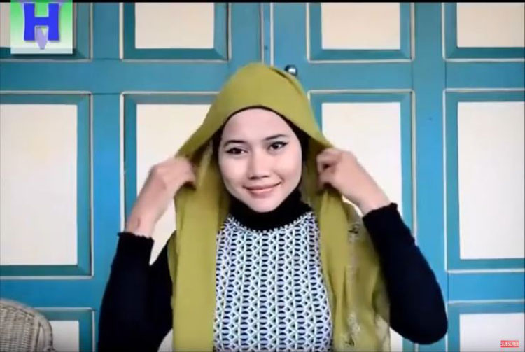 tutorial hijab wisuda anak sd