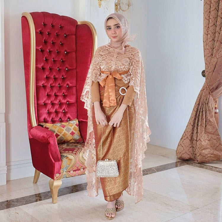 Model Gamis Brokat Kombinasi Batik Modern Galeri Busana Dan Baju Muslim