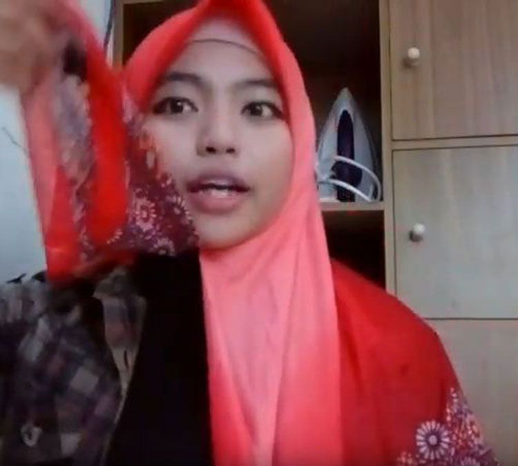 tutorial hijab segitiga pashmina
