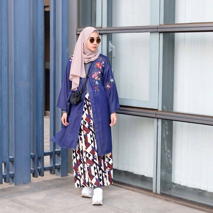 model baju batik kombinasi casual