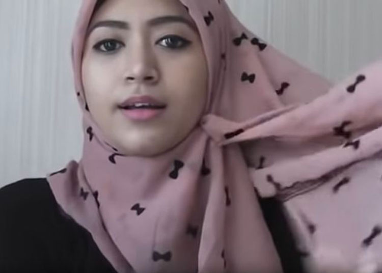 tutorial hijab 2 lapis untuk pesta