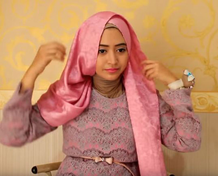 tutorial hijab kebaya wisuda simpel