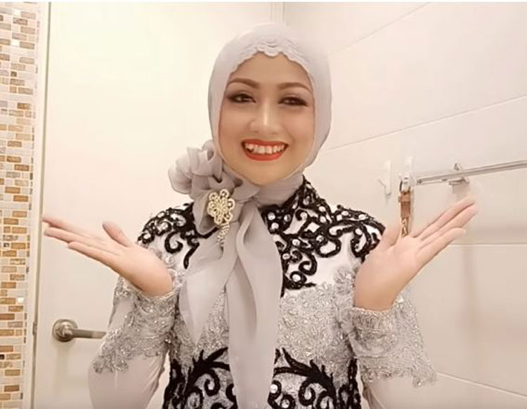 tutorial hijab untuk kebaya formal