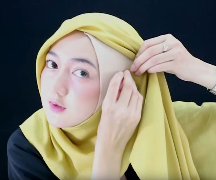 tutorial hijab segi empat paris menutup dada
