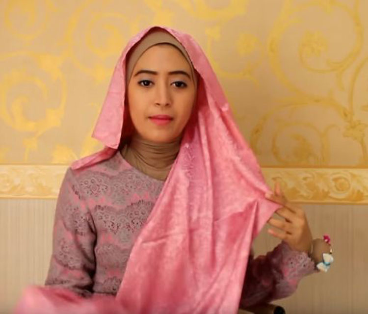 tutorial hijab velvet untuk kebaya