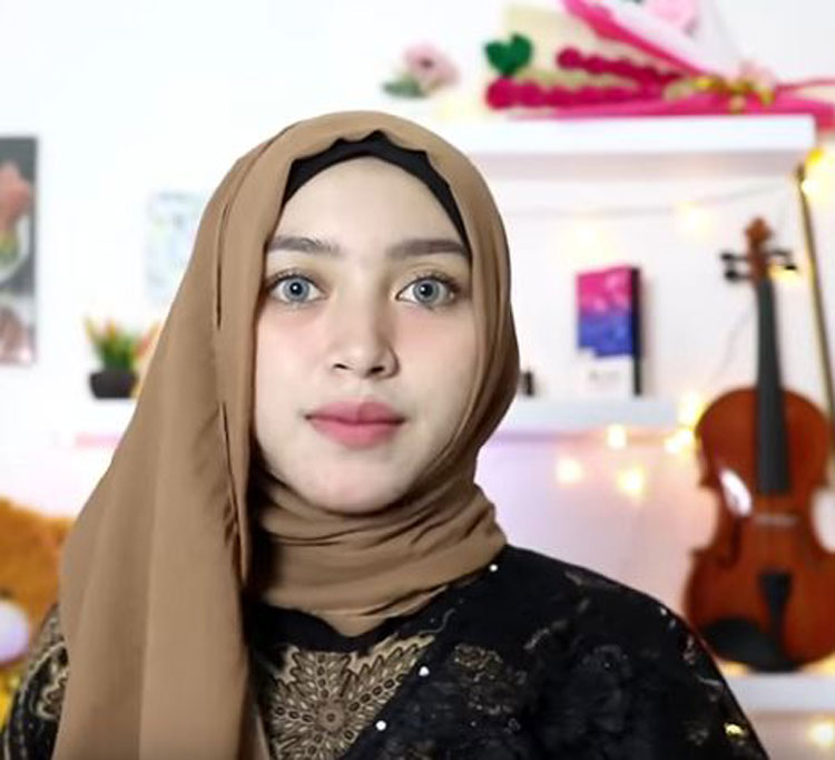 video tutorial hijab segi empat rawis