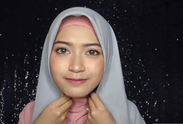 tutorial hijab graduation simple