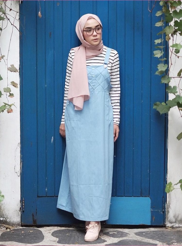 jumpsuit paling terbaru dan katalog hijab