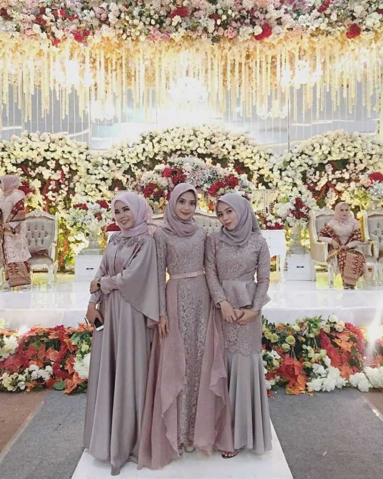 purple for bridesmaid hijab