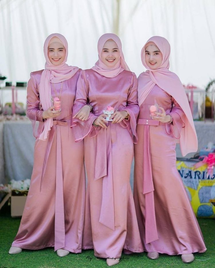 simple satin bridesmaid dress hijab