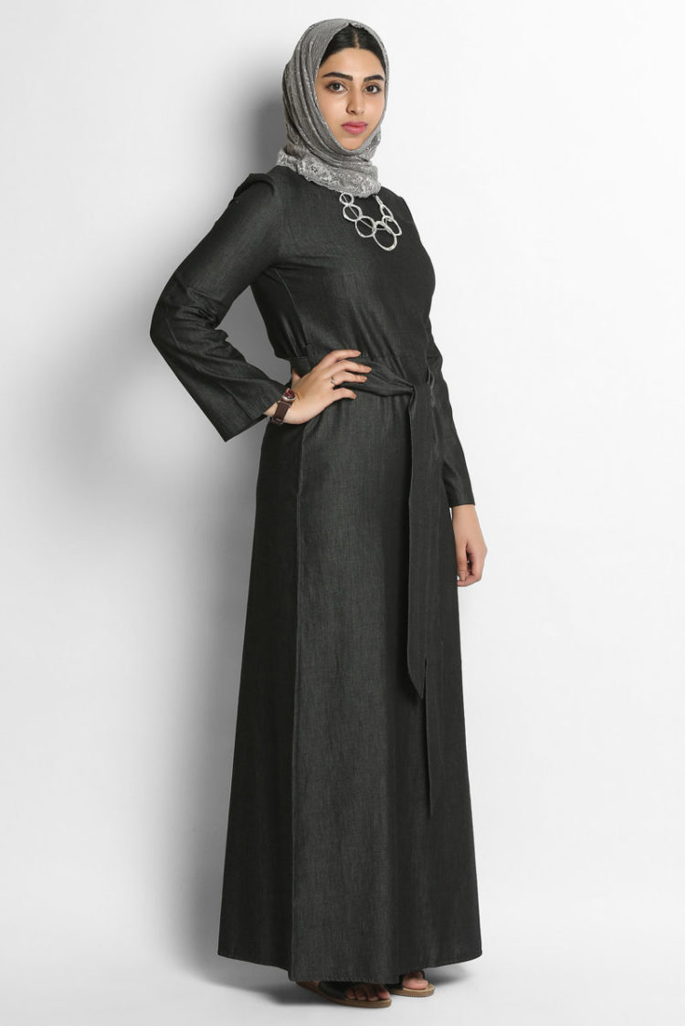 model gamis hitam polos elegan kombinasi arab