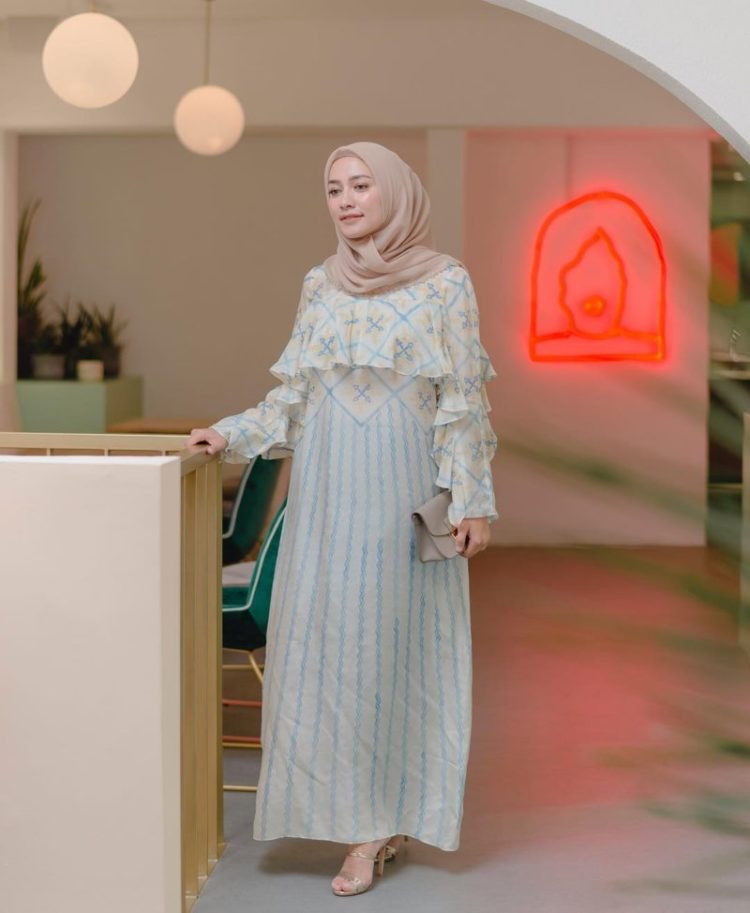 model gamis wanita moder terbaru muslimah berhijab