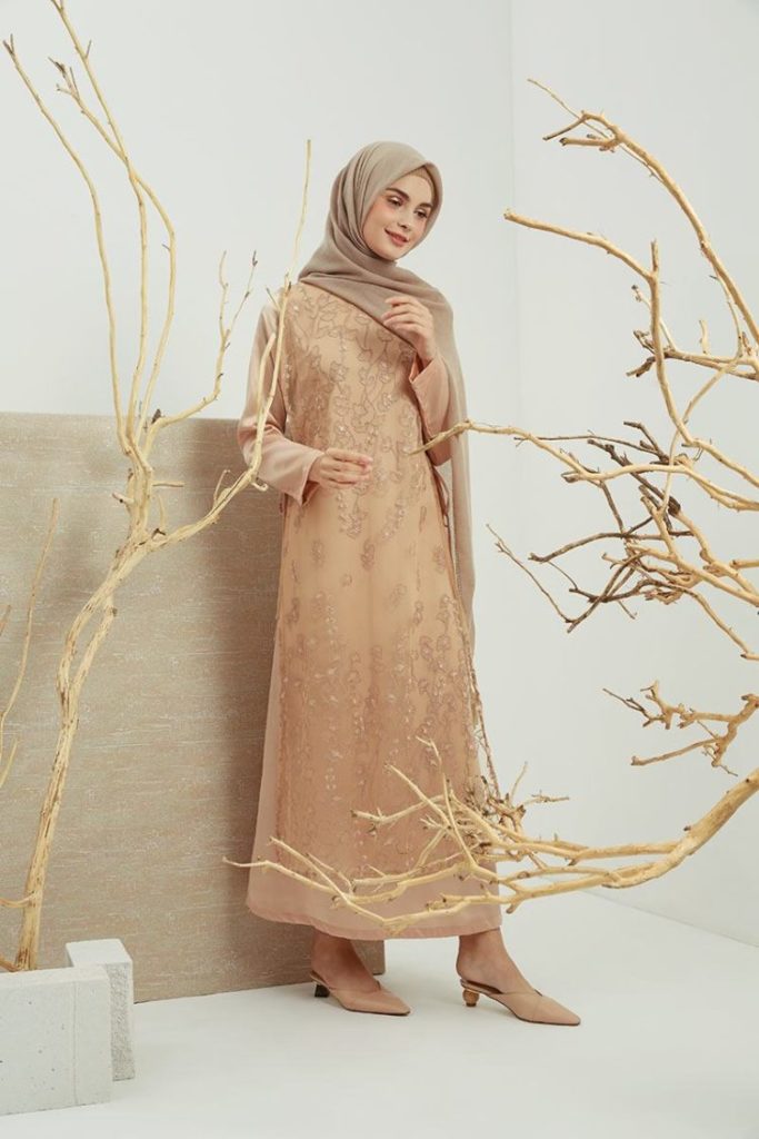 √ 30+ Harga Baju Gamis Terbaru Untuk Wanita (MODERN & ELEGAN)