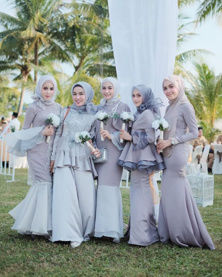 √ 30+ Model Bridesmaid Hijab (DRESS, SERAGAM, KEBAYA, GAUN)