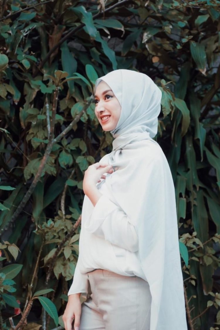 foto model hijab cantik   dunia terbaru