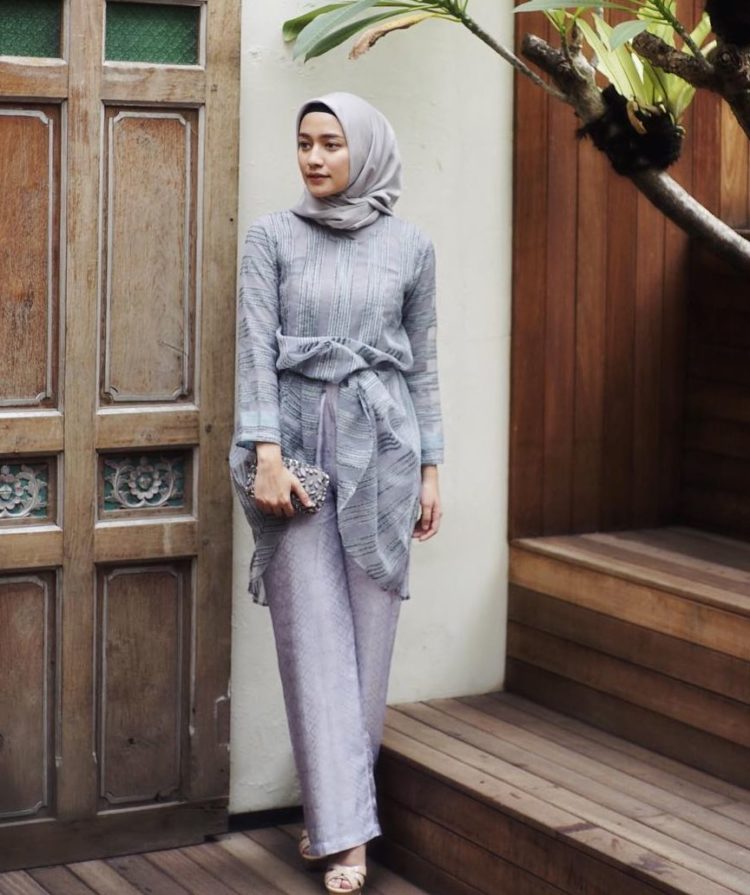 30 Selebgram Hijab Indonesia CANTIK REMAJA MUDA 