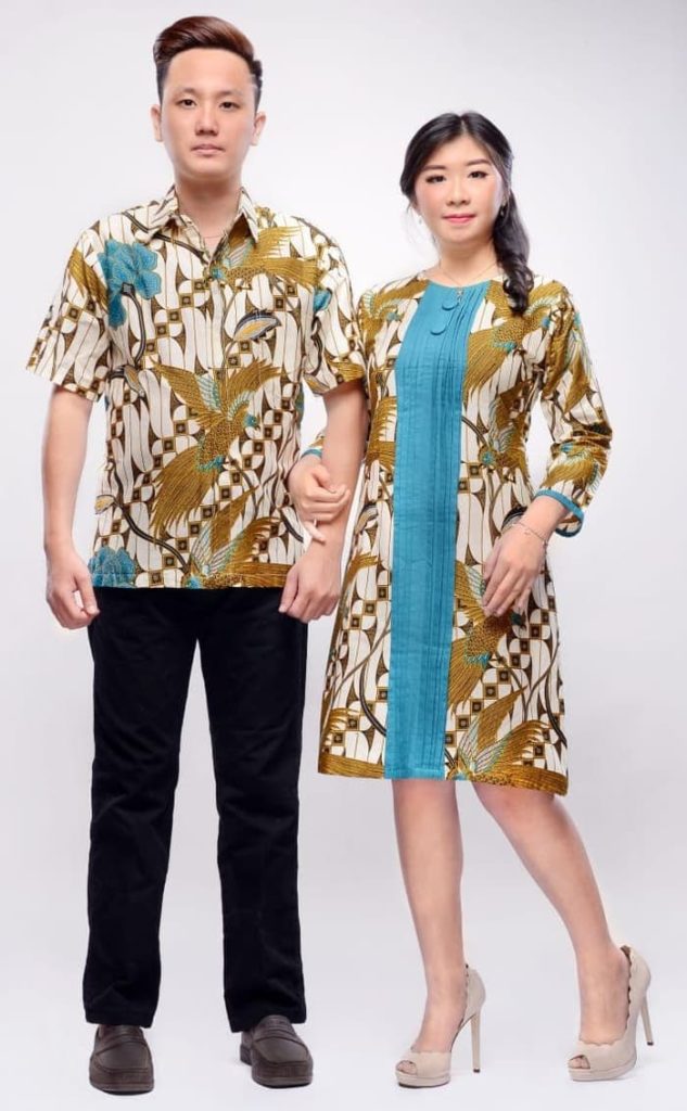 √ 30+ Model Batik Sarimbit (KELUARGA, COUPLE, MODERN, TERBARU)