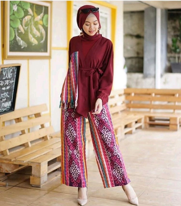 model setelan batik wanita kombinasi modern kulot