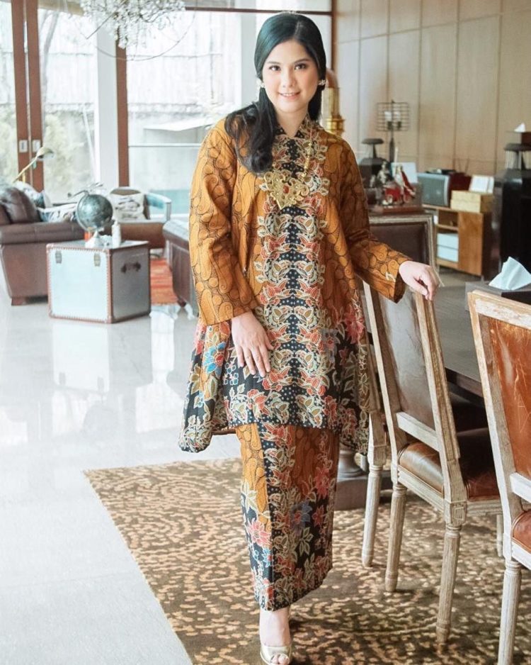 model setelan batik muslim modern