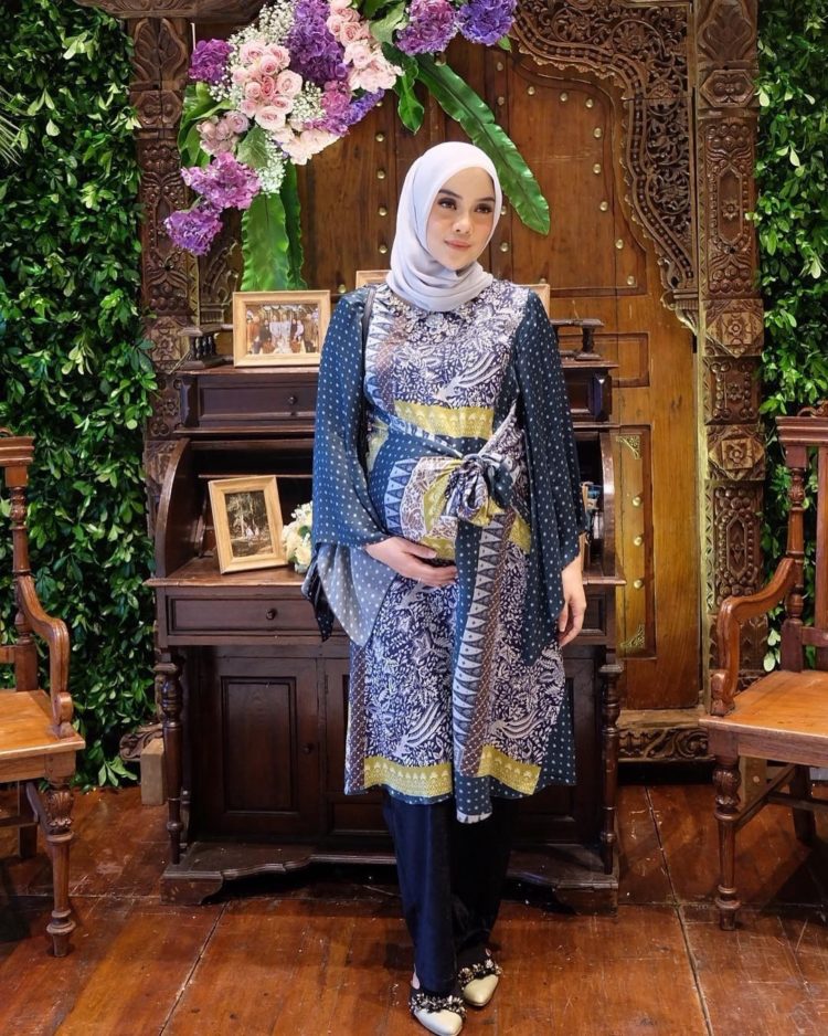   30 Model Setelan Batik  Wanita KOMBINASI MODERN KULOT 