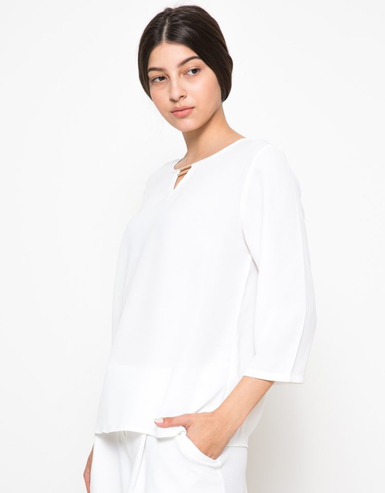 blouse putih kondangan